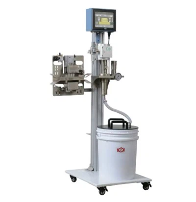 Studený lepicí stroj